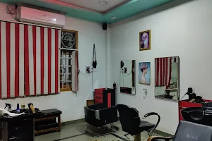 Gigles Beauty Parlour image