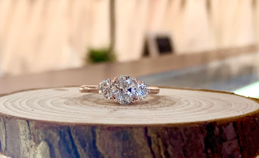 Jewelry Store «Diamond Leaf Jewelers», reviews and photos, 920 E 2nd Ave #117, Coralville, IA 52241, USA