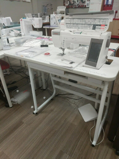 Quilt Shop «Sew Much Fun», reviews and photos, 1966 Vandalia St, Collinsville, IL 62234, USA