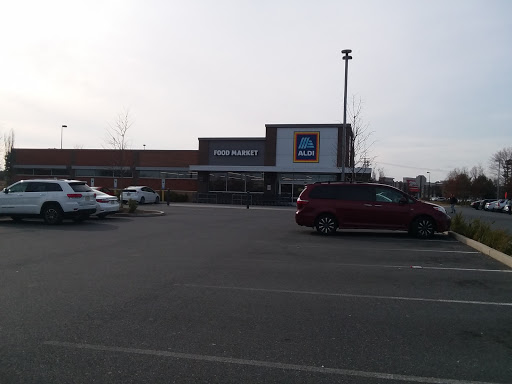 Supermarket «ALDI», reviews and photos, 451 Martin Truex Jr Blvd, Manahawkin, NJ 08050, USA