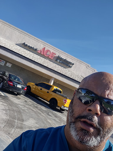 Hardware Store «Apopka Ace Hdw/Lbr Inc», reviews and photos, 530 S Park Ave, Apopka, FL 32703, USA