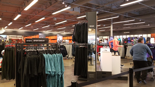 Sporting Goods Store «Nike Factory Store», reviews and photos, 6800 N 95th Ave #590, Glendale, AZ 85301, USA