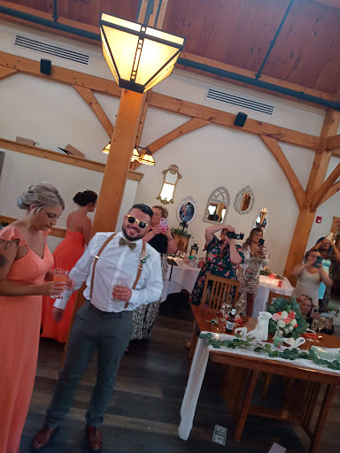 Wedding Venue «Timberlodge at Arrowhead Golf Club», reviews and photos, 12292 Clarence Center Rd, Akron, NY 14001, USA