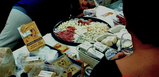 Liquor Store «Crown Wine & Spirits», reviews and photos, 1030 NE 15th Ave, Fort Lauderdale, FL 33304, USA