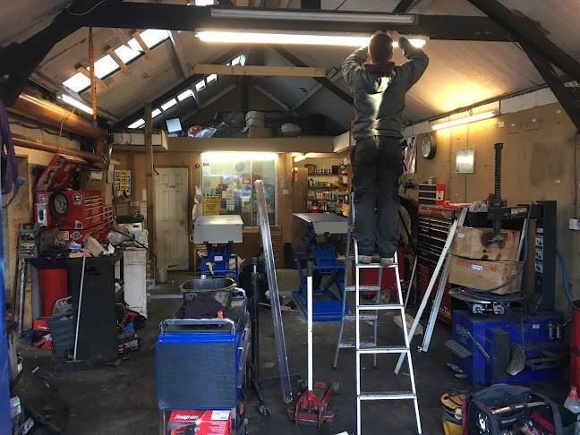 Reviews of Mobile Motors Garage in York - Auto repair shop