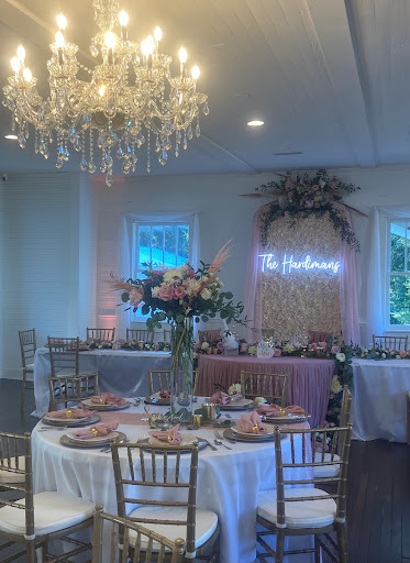 Florist «A Country Rose Florist & Gifts», reviews and photos, 250 E 6th Ave, Tallahassee, FL 32303, USA