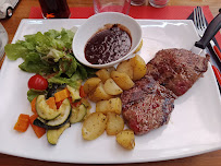 Steak du Restaurant français Restaurant Chez Léon à Vallon-Pont-d'Arc - n°5