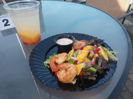 American Restaurant «The Waters Edge Lighthouse», reviews and photos, 2 Freemans Bridge Rd, Glenville, NY 12302, USA