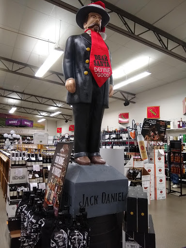 Liquor Store «Liquor City Uncorked», reviews and photos, 501 Crescent Ave, Covington, KY 41011, USA