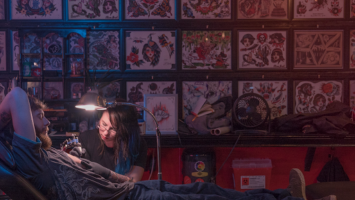 Tattoo Shop «Alton Tattoo Company», reviews and photos, 2514 College Ave, Alton, IL 62002, USA