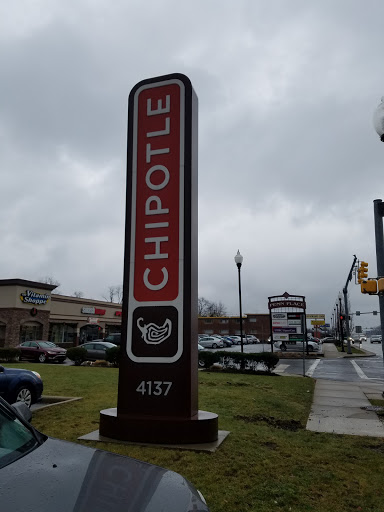 Mexican Restaurant «Chipotle Mexican Grill», reviews and photos, 4137 William Penn Hwy, Monroeville, PA 15146, USA