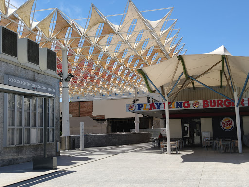 Cines abiertos en Sevilla