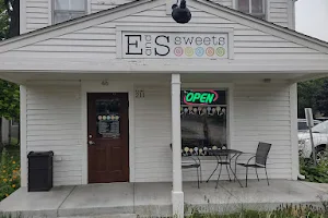 E and S Sweets image