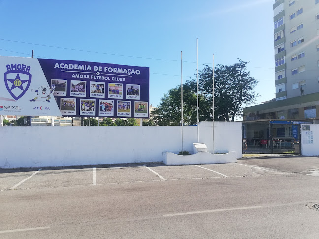 Avaliações doAcademia de Formação - Amora Futebol Clube em Seixal - Campo de futebol