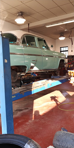 Modern TiRELAND ™, 1756 Agassiz-Rosedale Hwy, Agassiz, BC V0M 1A0, Canada, 