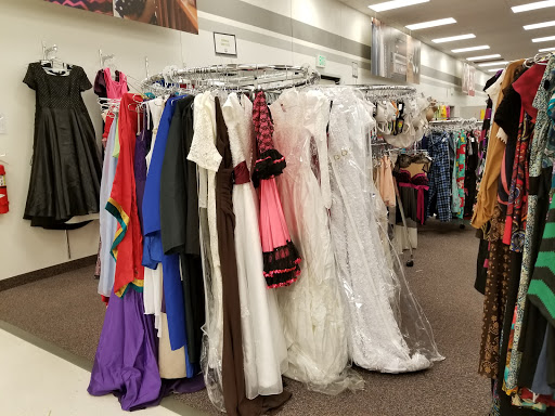 Thrift Store «Deseret Industries Thrift Store», reviews and photos, 6825 W Bell Rd, Glendale, AZ 85308, USA