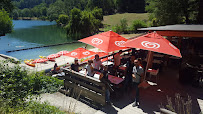 Atmosphère du Restaurant La Buvette Du Lac du Lauzet à Le Lauzet-Ubaye - n°5