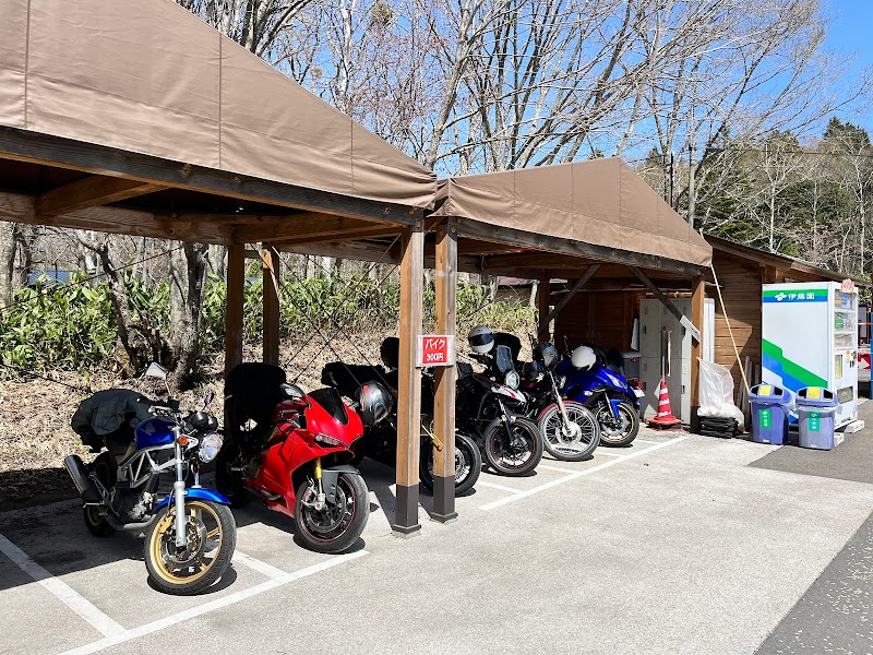 奥社入口駐車場 (二輪車用)