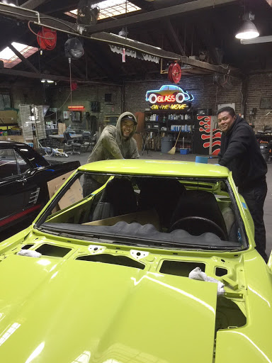 Auto Glass Shop «Auto Glass On The Move», reviews and photos, 728 E 12th St, Oakland, CA 94606, USA
