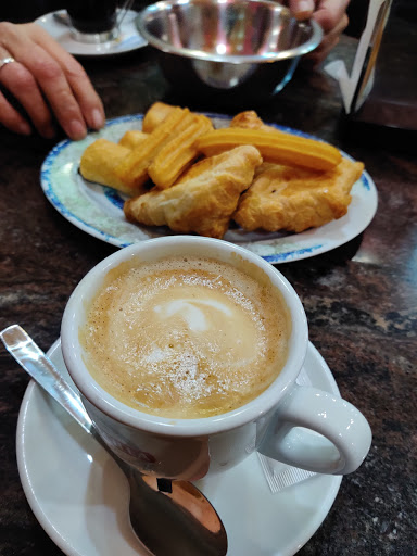 Cafeteria Larpeiradas Panaderia en Narón, La Coruña