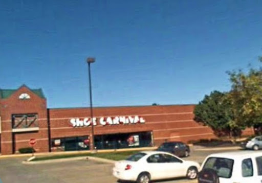 Shoe Store «Shoe Carnival», reviews and photos, 3800 Merle Hay Rd, Des Moines, IA 50310, USA