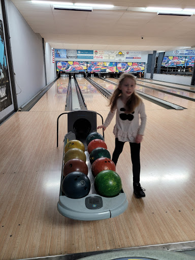 Bowling Alley «Savannah Bowling Center», reviews and photos, 320 Malcomb St, Savannah, TN 38372, USA