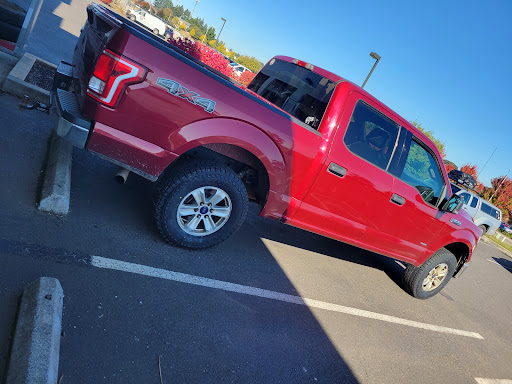 Tire Shop «Les Schwab Tire Center», reviews and photos, 51531 SE 2nd St, Scappoose, OR 97056, USA