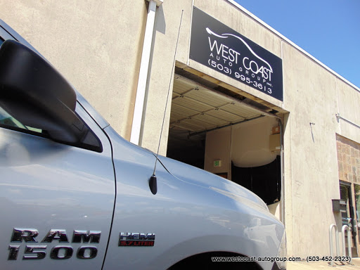 Used Car Dealer «West Coast Auto Group», reviews and photos, 231 NE 10th Ave, Portland, OR 97232, USA