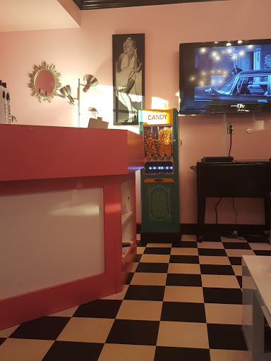 Waxing Hair Removal Service «Bombshell Brazilian Waxing And Beauty Lounge», reviews and photos, 10 S Crenshaw Ave, Richmond, VA 23221, USA