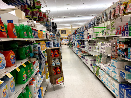 Grocery Store «Stop & Shop», reviews and photos, 250 Bellevue Ave, Newport, RI 02840, USA