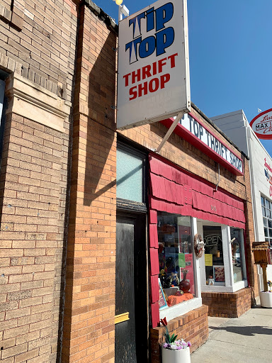 Thrift Store «Tip Top Thrift Shop Inc», reviews and photos, 5910 N Maple St, Omaha, NE 68104, USA