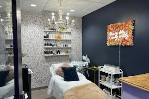 The Pretty Parlor Skin Boutique image