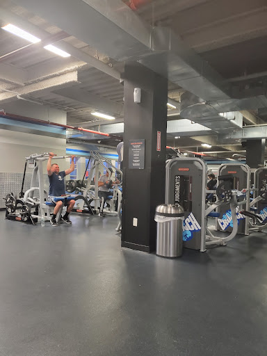 Health Club «Crunch - Richmond Hill», reviews and photos, 115-2 Jamaica Ave, Queens, NY 11418, USA