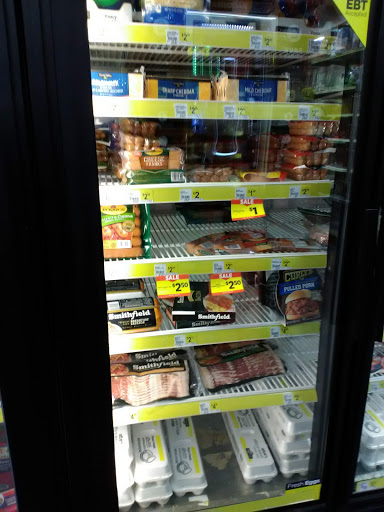 Discount Store «Dollar General», reviews and photos, 1352 E Main St, Ravenna, OH 44266, USA