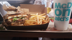 Photo n°46 de McDonald's à Enghien-les-Bains ()