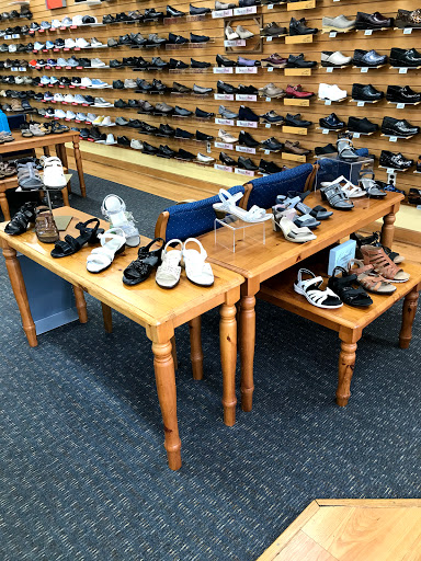 Orthopedic Shoe Store «Van Dyke & Bacon», reviews and photos, 9150 Baltimore National Pike # 19, Ellicott City, MD 21042, USA