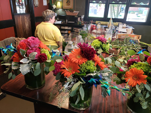 Florist «Cadden Florist», reviews and photos, 1702 Oram St, Scranton, PA 18504, USA