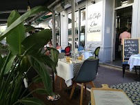 Atmosphère du Restaurant français Le Café des Saveurs à Beaulieu-sur-Mer - n°3