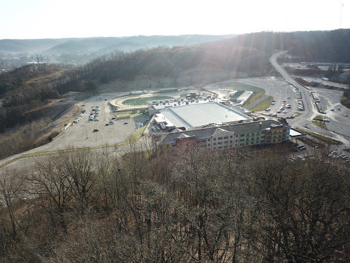 Resort «Mardi Gras Casino & Resort», reviews and photos, Greyhound Dr, Cross Lanes, WV 25313, USA