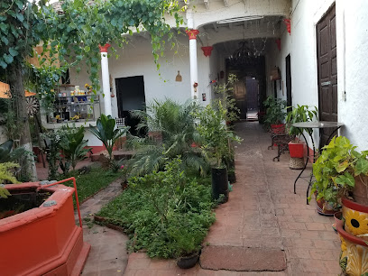 Los Girasoles Restaurante Y Bar - Hidalgo 102, Centro, 59940 Cotija de la Paz, Mich., Mexico