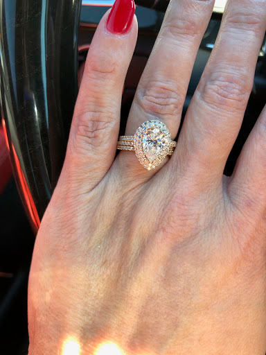 Jewelry Store «Collins Jewelers», reviews and photos, 80 Seven Hills Blvd #307, Dallas, GA 30132, USA