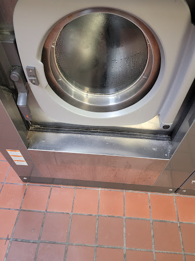 Laundromat «Gloucester U-Do-It Laundry», reviews and photos, 6784 Main St, Gloucester Courthouse, VA 23061, USA