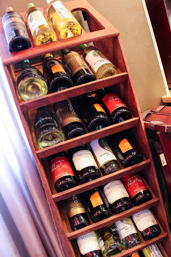 Beauty Salon «Daireds Hair Salon & Day Spa», reviews and photos, 2400 I-20 Frontage Rd, Arlington, TX 76017, USA