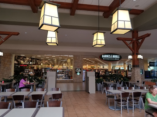 Book Store «Barnes & Noble», reviews and photos, 1 E Towne Mall, Madison, WI 53704, USA