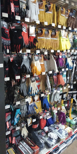 Hardware Store «Crowder Bros St Pete Beach Hardware», reviews and photos, 320 75th Ave, St Pete Beach, FL 33706, USA