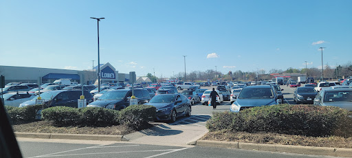 Thrift Store «2nd Ave Village Thrift Economy Stores», reviews and photos, 13770 Smoketown Rd, Woodbridge, VA 22192, USA