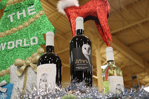 Liquor Store «Whitehouse Liquor & Wine», reviews and photos, 650 Hylan Dr, Rochester, NY 14623, USA