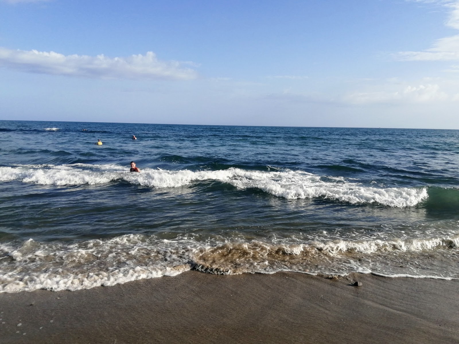 Foto av Rio Mar Beach och bosättningen