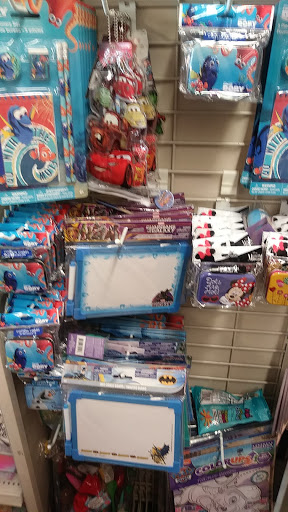 Dollar Store «Dollar Tree», reviews and photos, 10237 Rosecrans Ave, Bellflower, CA 90706, USA