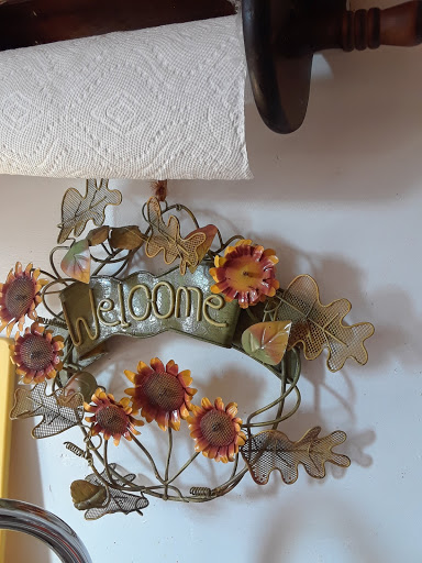 Thrift Store «My Sister’s Place & My Sisters Attic», reviews and photos